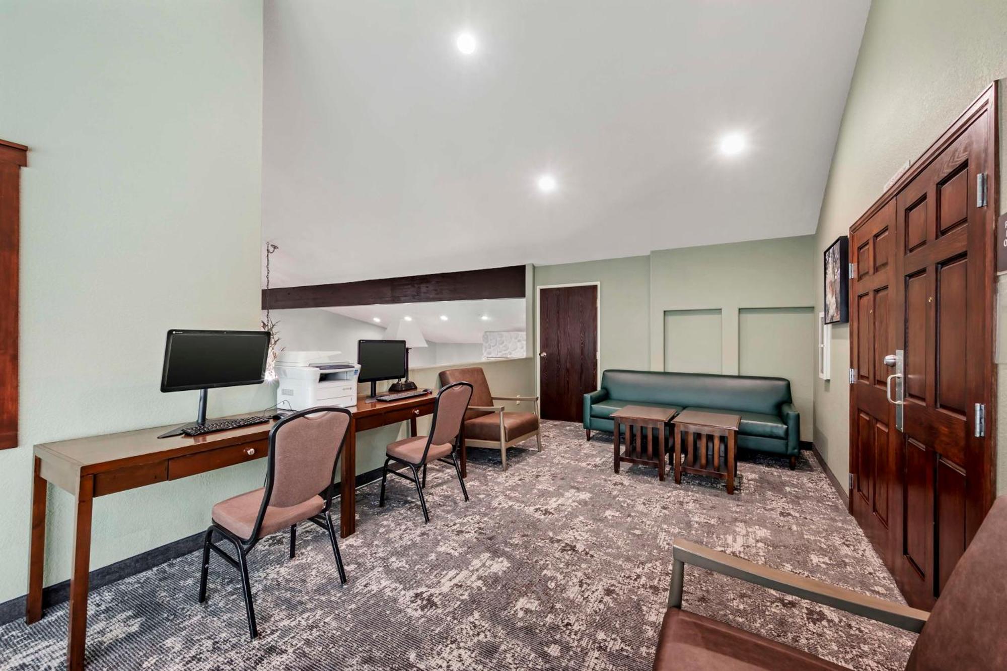 เบสต์ เวสเทิร์น พลัส อีเกิล ลอดจ์ แอนด์ สวีท Hotel ภายนอก รูปภาพ